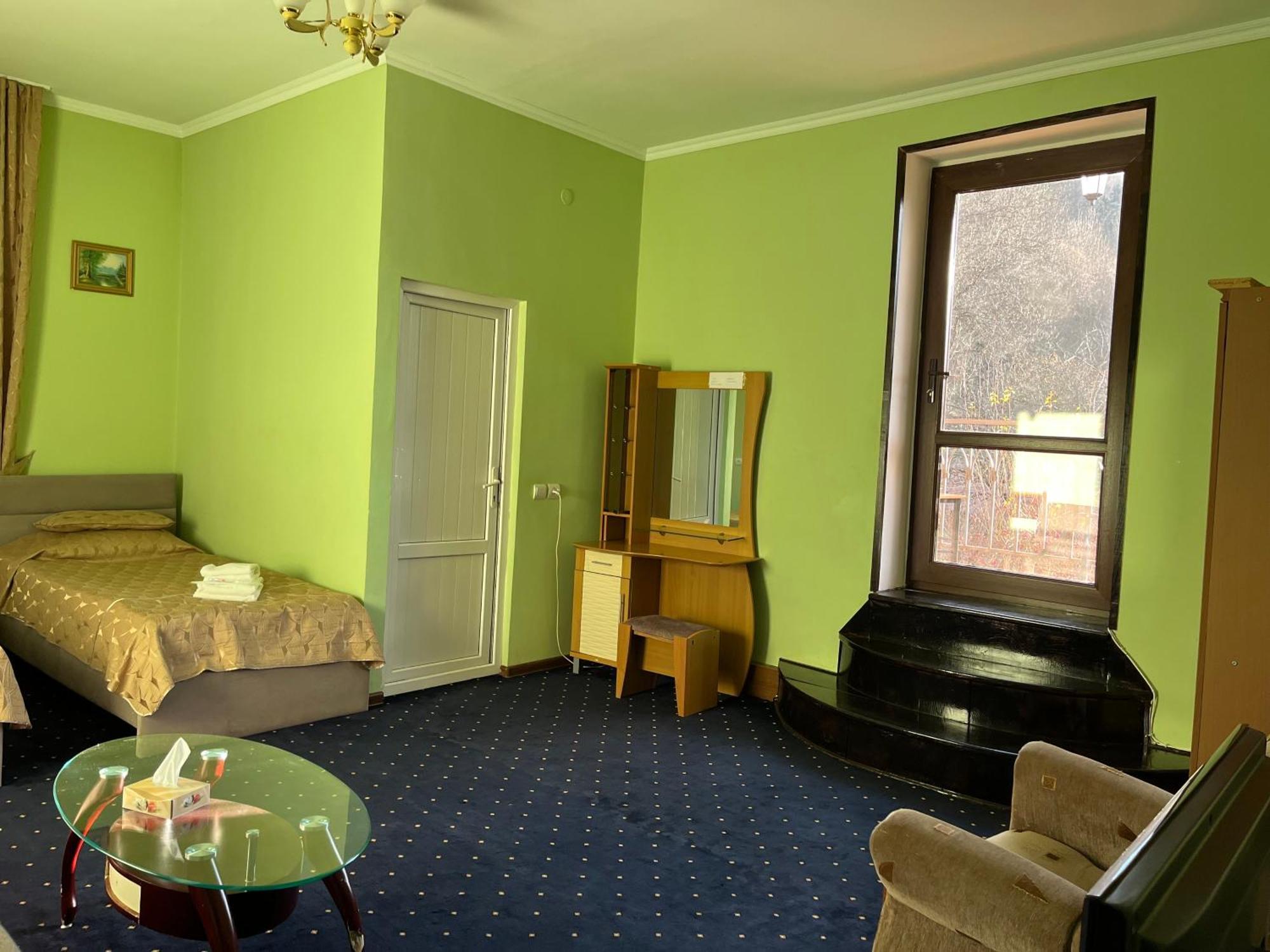 Greenwood Hotel Діліжан Екстер'єр фото