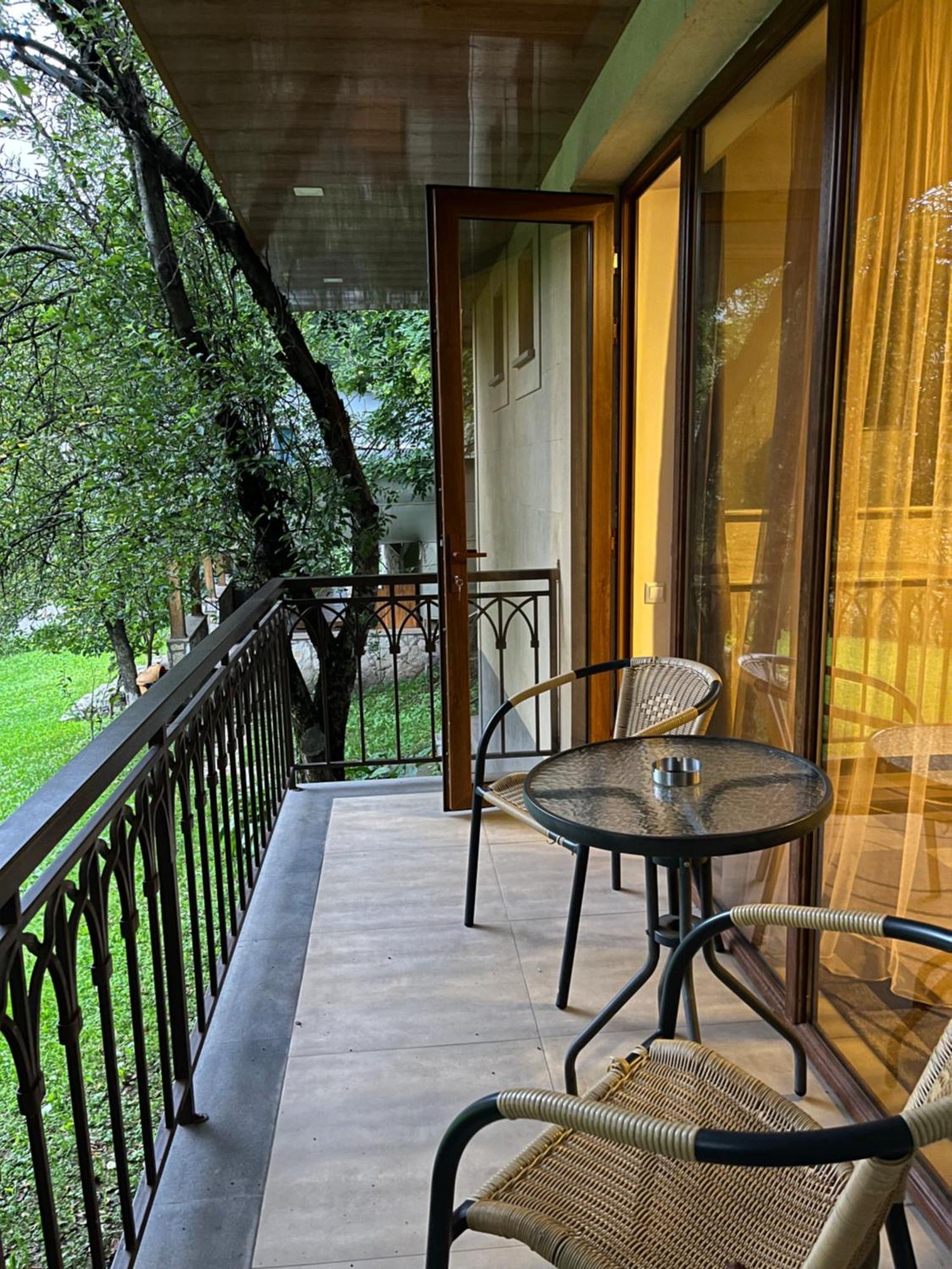 Greenwood Hotel Діліжан Екстер'єр фото