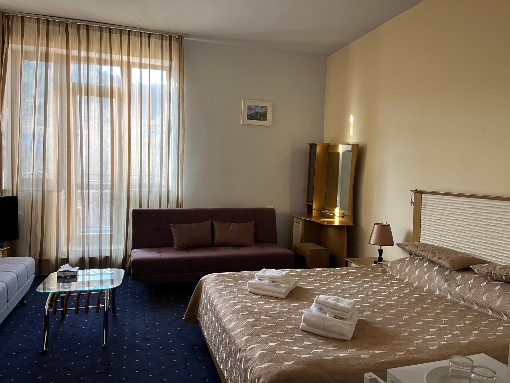 Greenwood Hotel Діліжан Екстер'єр фото